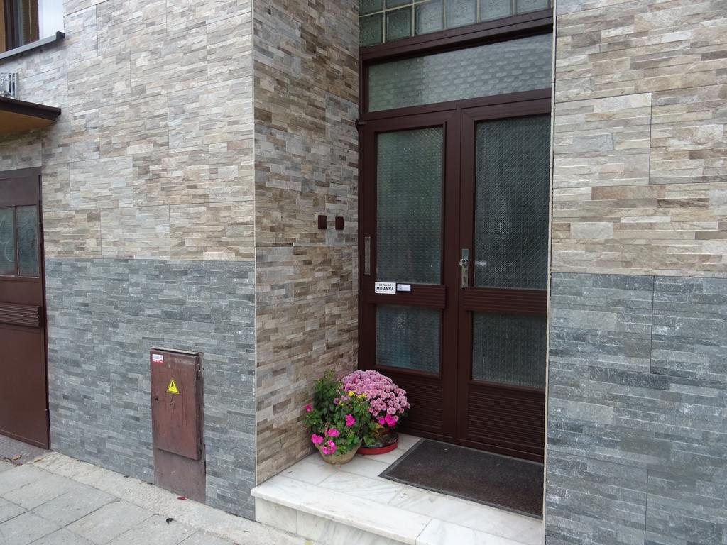 Milanna Apartment Breclav Luaran gambar