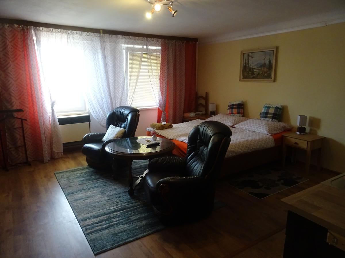 Milanna Apartment Breclav Luaran gambar